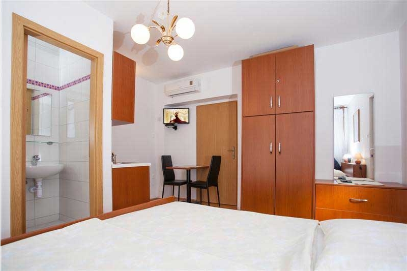 Affordable apartments Makarska - Apartment Marita S2 / 04